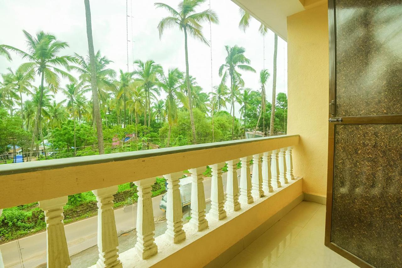 Hotel Fabexpress De Classio With Pool - Nr Candolim Beach Extérieur photo