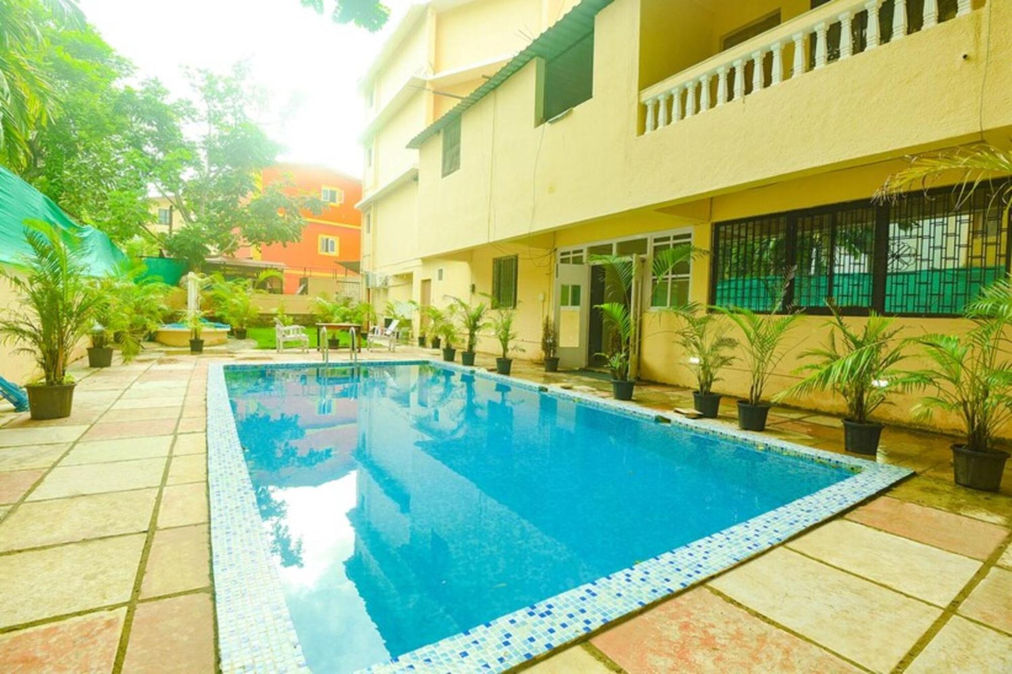 Hotel Fabexpress De Classio With Pool - Nr Candolim Beach Extérieur photo
